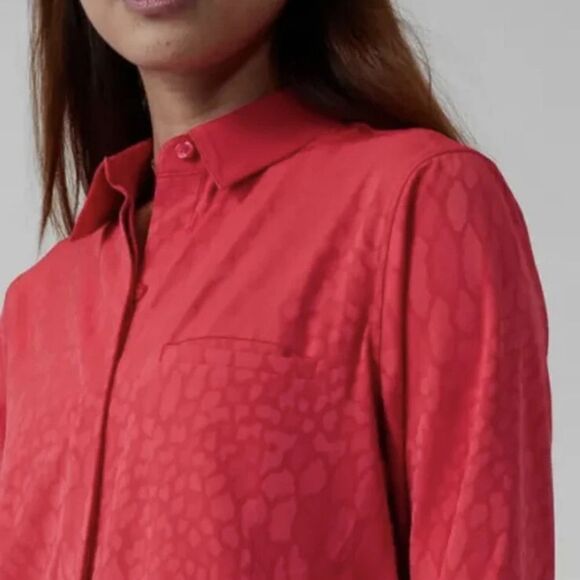 Athleta Urbanite Textured Long Sleeve Button Down Leopard Collared Shirt Top M - Picture 2 of 13